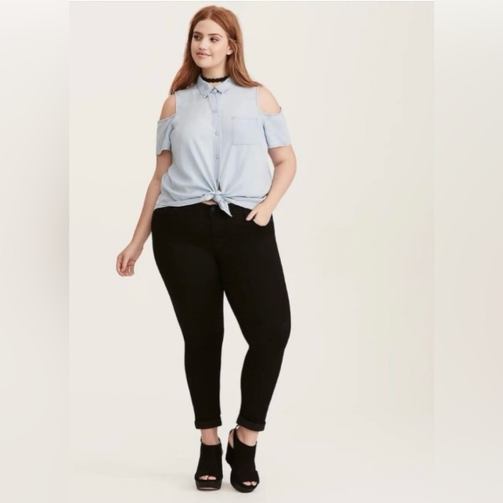 Torrid Cold Shoulder Chambray Button Up E3 - image 8